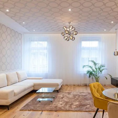 Oktogon Luxury Suite Budapest Esterno foto
